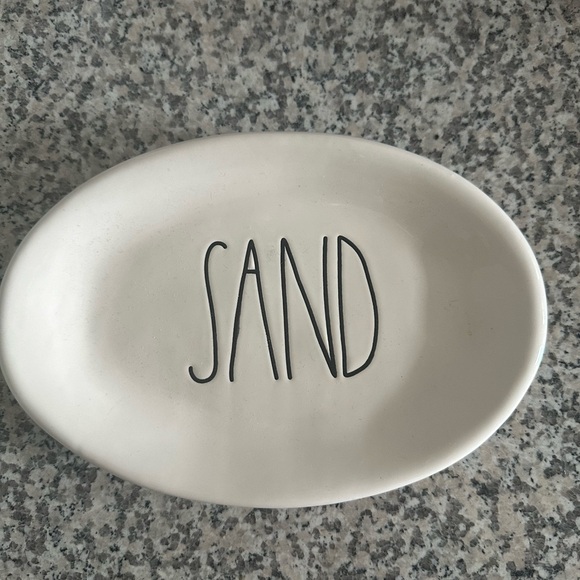 Surf & Sand Rae Dunn - Picture 2 of 2